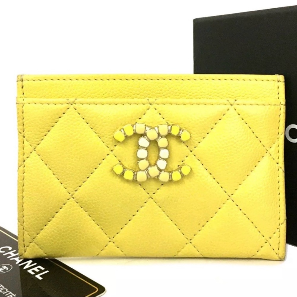 CHANEL Limited Edition Yellow Quilted Card Wallet